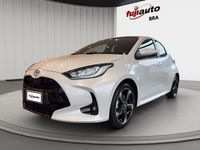 Nuova Toyota Yaris Hybrid Premium 130 CV (95 kW) 2026 Platinum pearl white