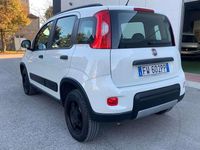 Usata Fiat Panda 4x4 S 86 CV (63 kW) 2019 Bianco Utilitaria