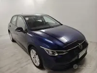 Usata VW Golf VIII Executive 150 CV (110 kW) 2020 Blu Berlina