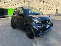 Begagnad Smart ForTwo Cabrio Superpassion 71 HK (52 kW) 2019 Svart Cab