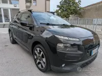 Usado Citroën C4 Shine 82 HP (60 kW) 2017 Cinzento SUV