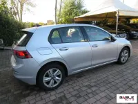 Usata VW Golf VIII Sport 116 CV (85 kW) 2021 Grigio chiaro Berlina