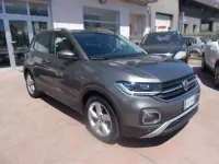 Usata VW T-Cross Advance 116 CV (85 kW) 2019 Limestone grey SUV