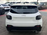 Usata Jeep Avenger Longitude 101 CV (74 kW) 2023 Bianco SUV