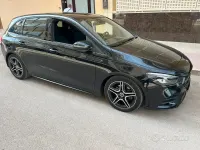 Usata Mercedes 200 150 CV (110 kW) 2020 Nero Monovolume