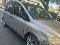 Begagnad Fiat Multipla 120 HK (88 kW) 2005 Grå Minibuss
