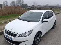 Usata Peugeot 308 99 CV (72 kW) 2015 Bianco Berlina