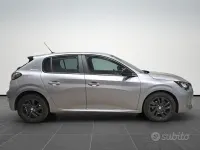 Usata Peugeot 208 Allure 102 CV (75 kW) 2022 Grigio Utilitaria