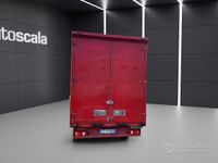 Begagnad Renault Master 131 HK (96 kW) 2019 Röd Halvkombi