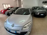 Usata Renault Mégane III 90 CV (66 kW) 2009 Grigio Berlina