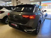 Usata VW T-Roc Advance 116 CV (85 kW) 2018 Grigio SUV