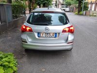 Usata Opel Astra 60 CV (44 kW) 2012 Grigio Station wagon