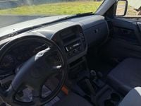 Usata Mitsubishi Pajero 99 CV (72 kW) 2000 Argento SUV