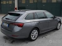 Usata Skoda Octavia Style 150 CV (110 kW) 2022 Grigio Station wagon