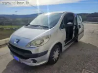 Usata Peugeot 1007 68 CV (50 kW) 2005 Argento Monovolume
