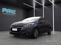 Usata Peugeot 208 Allure 81 CV (59 kW) 2019 Grigio Utilitaria