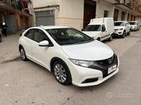 Usata Honda Civic Lifestyle 120 CV (88 kW) 2014 Bianco Berlina