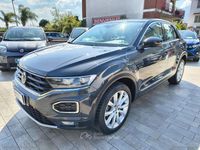 Usata VW T-Roc Advance 116 CV (85 kW) 2019 Gray SUV