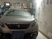 Usata Peugeot 2008 120 CV (88 kW) 2017 Grigio SUV