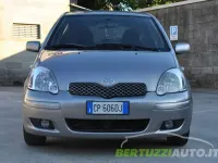 Usata Toyota Yaris Sol 75 CV (55 kW) 2004 Grigio Utilitaria