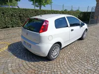 Usata Fiat Punto 69 CV (50 kW) 2012 Bianco Utilitaria