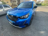 Usata Peugeot 2008 Allure 131 CV (96 kW) 2023 Blu/azzurro SUV
