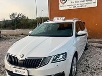 Usata Skoda Octavia G-TEC Executive 110 CV (80 kW) 2018 Bianco Station wagon