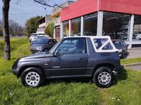 Usata Suzuki Vitara 77 CV (56 kW) 1990 Grigio SUV