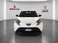 Usata Toyota Aygo X Active 72 CV (52 kW) 2025 Bianco SUV