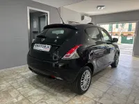 Usata Lancia Ypsilon Silver 95 CV (69 kW) 2016 Nero Utilitaria