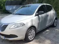 Usata Lancia Ypsilon 69 CV (50 kW) 2013 Grigio Utilitaria
