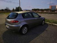 Usata Alfa Romeo 147 Exclusive 116 CV (85 kW) 2005 Grigio Utilitaria