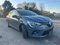 Usata Renault Clio V Zen 101 CV (74 kW) 2020 Grigio Berlina