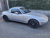 Usata Mazda MX5 131 CV (96 kW) 1994 Grigio Cabrio