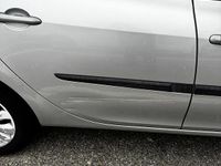 Usata Renault Clio III 85 CV (62 kW) 2010 Grigio Berlina