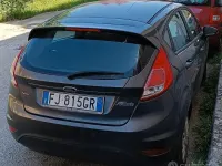 Usata Ford Fiesta Titanium 75 CV (55 kW) 2017 Grigio Utilitaria