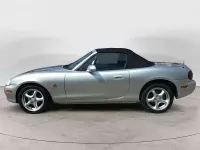 Usata Mazda MX5 110 CV (80 kW) 2002 Argento Cabrio