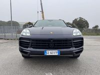 Usata Porsche Cayenne Coupe 340 CV (250 kW) 2021 Blu/azzurro Coupé