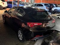 Usata Alfa Romeo Giulietta Distinctive 120 CV (88 kW) 2013 Nero Berlina