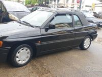 Usata Ford Escort Cabriolet 105 CV (77 kW) 1992 Nero Cabrio
