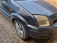 Usata Ford Fusion 68 CV (50 kW) 2003 Blu Berlina