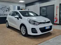 Usata Kia Rio Active 85 CV (62 kW) 2016 Bianco Utilitaria