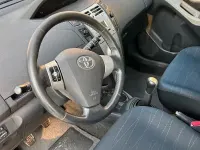 Usata Toyota Yaris 87 CV (63 kW) 2008 Grigio Utilitaria