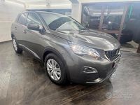 Usata Peugeot 3008 Business-Line 131 CV (96 kW) 2019 Verde SUV