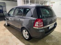 Usata Opel Zafira Cosmo 125 CV (91 kW) 2011 Grigio Monovolume