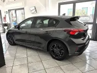 Usata Ford Focus ST-Line 120 CV (88 kW) 2022 Grigio Berlina