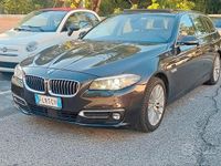 Usata BMW 520 Luxury Line 190 CV (139 kW) 2015 Grigio Station wagon