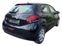 Usata Peugeot 208 Active 68 CV (50 kW) 2018 Nero Utilitaria