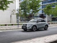 Usata Suzuki Vitara 129 CV (94 kW) 2021 Bianco SUV