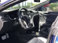 Usata Tesla Model S 380 kW (517 CV) 2017 Blu/azzurro Utilitaria